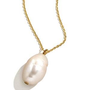 Gold Necklace with Pearl Pendant